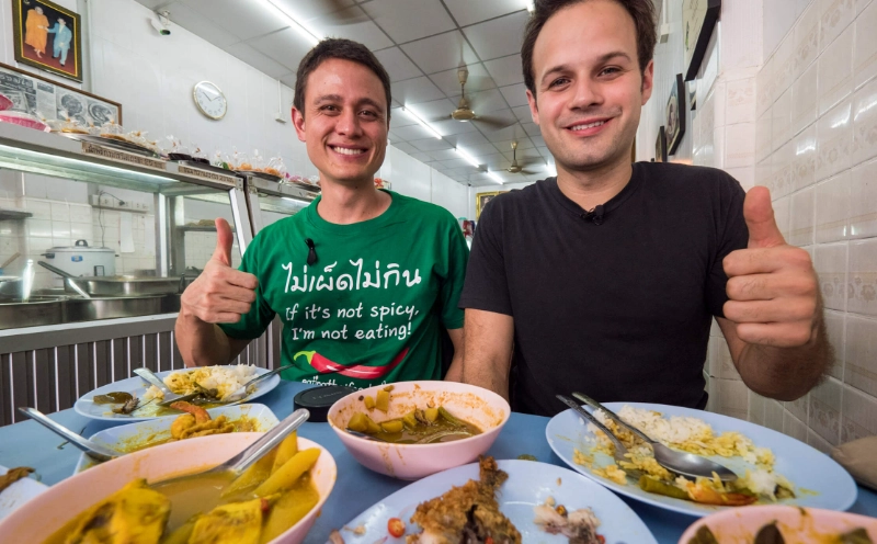 Thai dining etiquette Thai dining etiquette