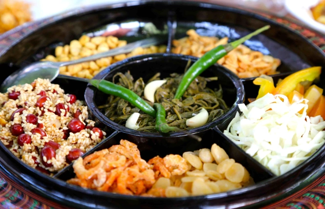 Burmese food Burmese food