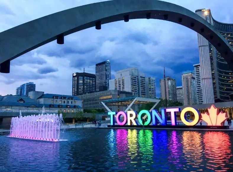 Toronto travel guide
